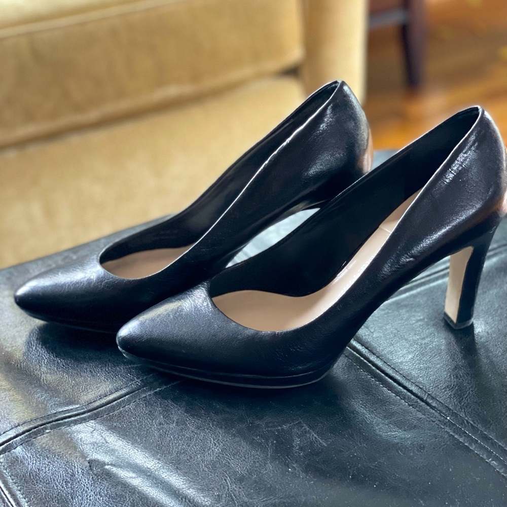 Franco Sarto artist collection Landry black leather heels
